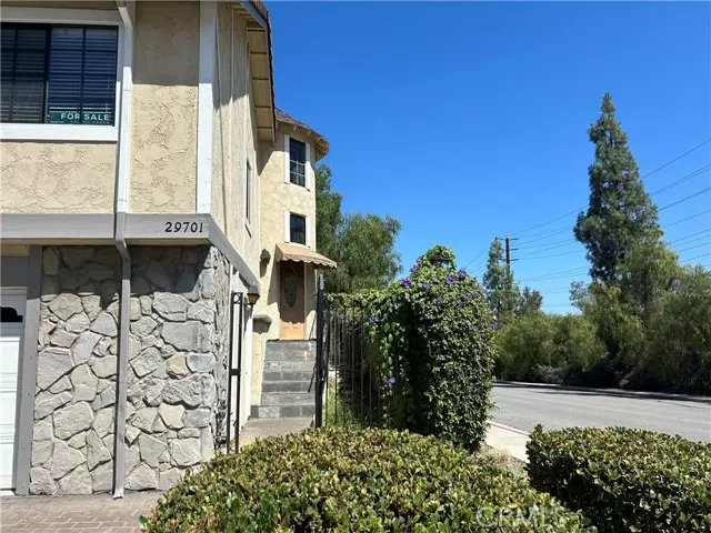 Agoura Hills, CA 91301,29701 Canwood Street