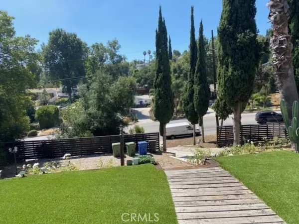 21523 Dumetz Road, Woodland Hills (los Angeles), CA 91364