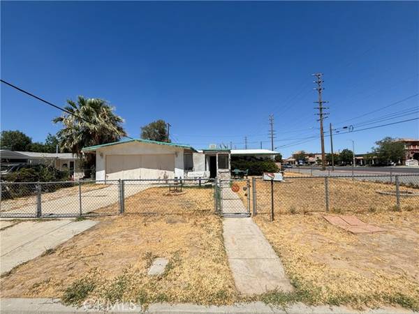 1003 W Avenue J6, Lancaster, CA 93534