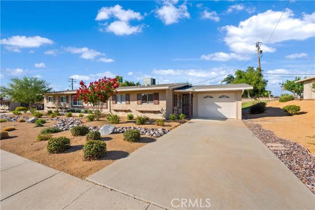 26960 AUGUSTA Drive, Menifee, CA 92586