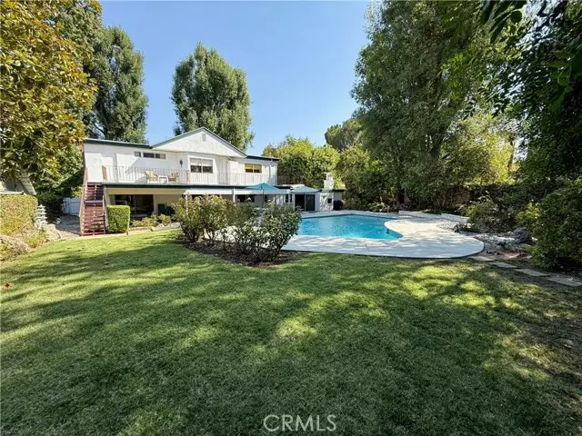 4917 Kelvin Avenue, Woodland Hills (los Angeles), CA 91364