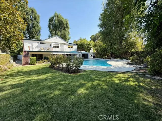 Woodland Hills (los Angeles), CA 91364,4917 Kelvin Avenue