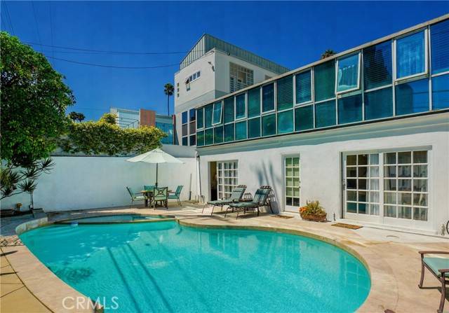 8966 Shoreham Drive, West Hollywood, CA 90069