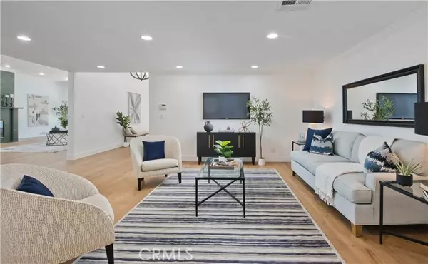 Granada Hills (los Angeles), CA 91344,12035 Susan Drive