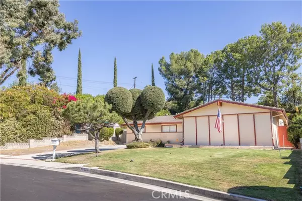 16350 Buchet Drive, Granada Hills (los Angeles), CA 91344