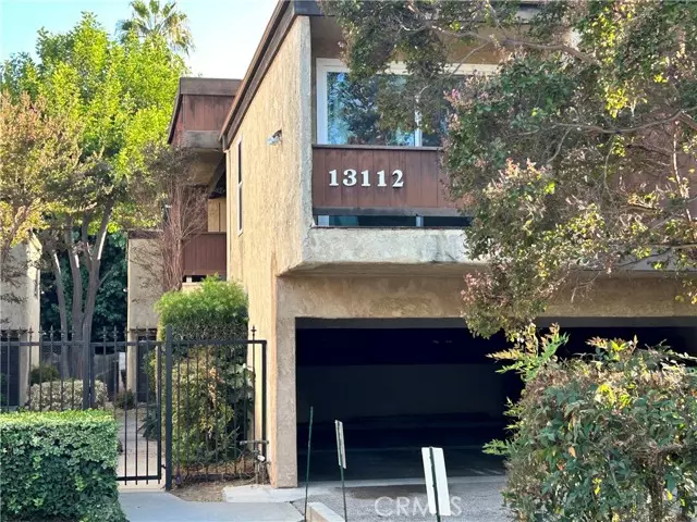 Sherman Oaks, CA 91423,13112 Moorpark Street #2