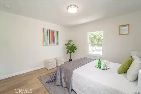 North Hollywood (los Angeles), CA 91605,7317 Tujunga Avenue