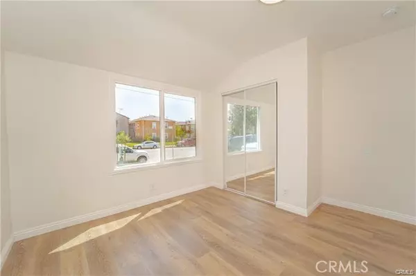 North Hollywood (los Angeles), CA 91605,7317 Tujunga Avenue