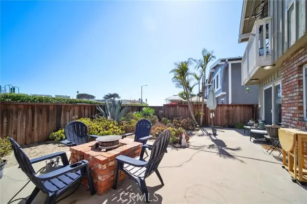 Ventura, CA 93001,1227 New Bedford Court