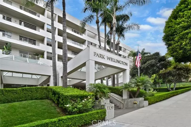 West Hollywood, CA 90069,1131 Alta Loma Road #327