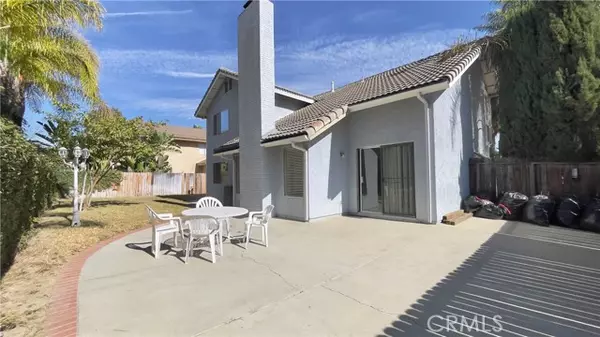 Santa Paula, CA 93060,1717 Cherry Hill Road