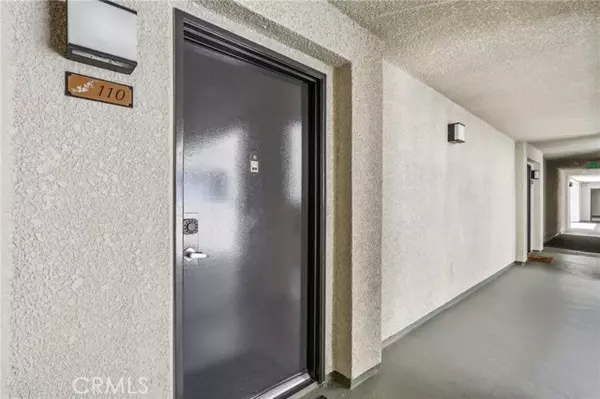 Woodland Hills (los Angeles), CA 91367,5530 Owensmouth Avenue #110