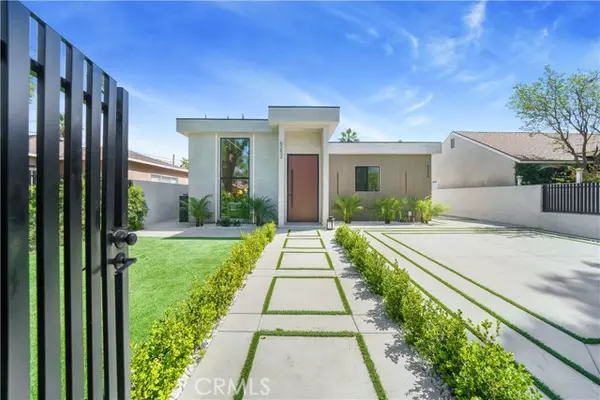 6252 Mary Ellen Avenue, Los Angeles, CA 91401