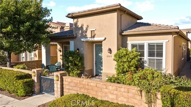 Valencia (santa Clarita), CA 91354,23815 Balsa Court