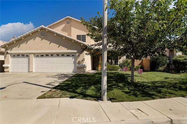 44142 Dawn Court, Lancaster, CA 93536