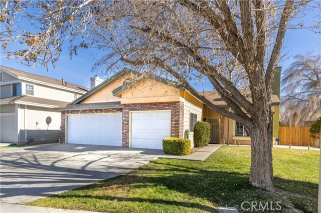 Lancaster, CA 93535,43618 Easy Street