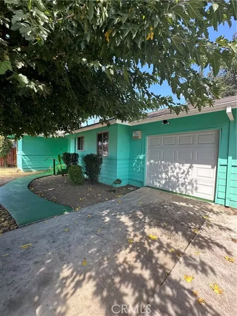 4702 N Fruit Avenue, Fresno, CA 93705