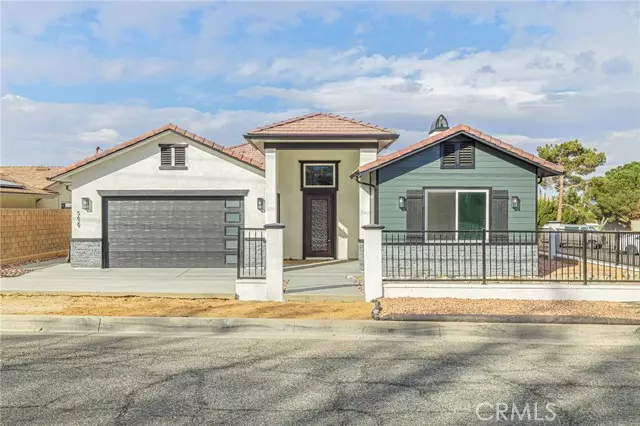 5629 W Avenue M-8, Palmdale, CA 93551