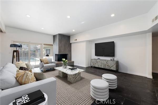 3750 Crownridge Drive, Sherman Oaks, CA 91403