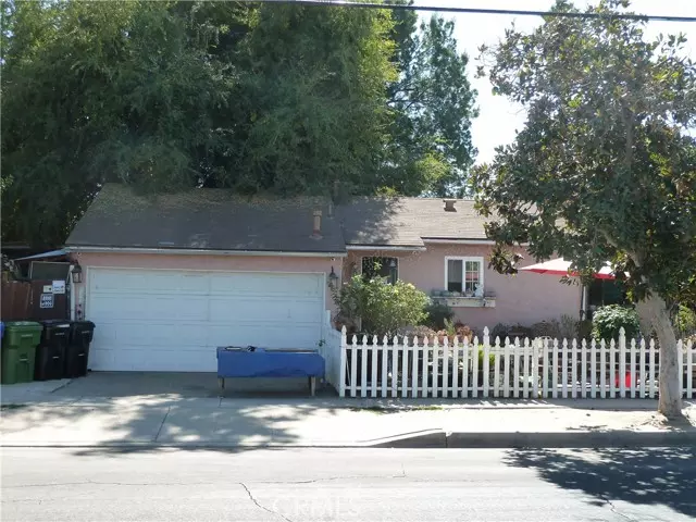 Reseda (los Angeles), CA 91335,6956 Hesperia Avenue