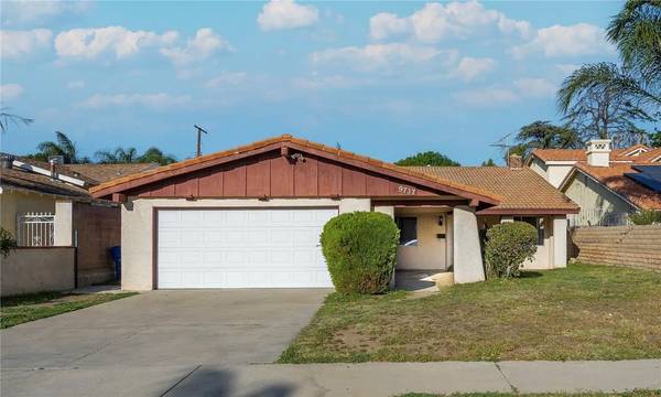 9737 Saloma Avenue, North Hills (los Angeles), CA 91343