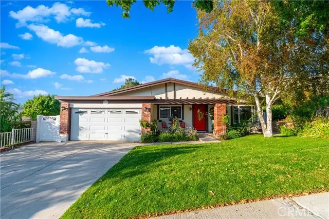 Canyon Country (santa Clarita), CA 91351,18727 Nadal Street