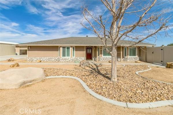 8722 Deep Creek Road, Apple Valley, CA 92308