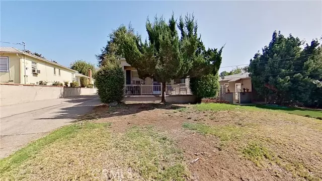 La Crescenta, CA 91214,4014 Dunsmore Avenue