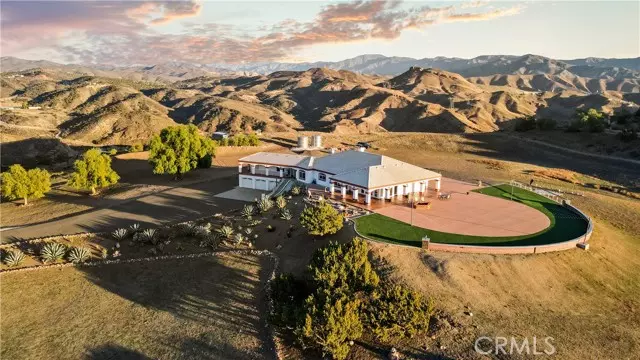 31800 Diamond View Lane, Agua Dulce, CA 91390