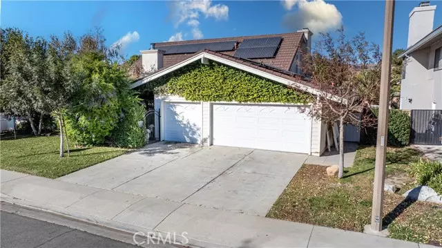 Valencia (santa Clarita), CA 91355,25156 Avenida Rondel