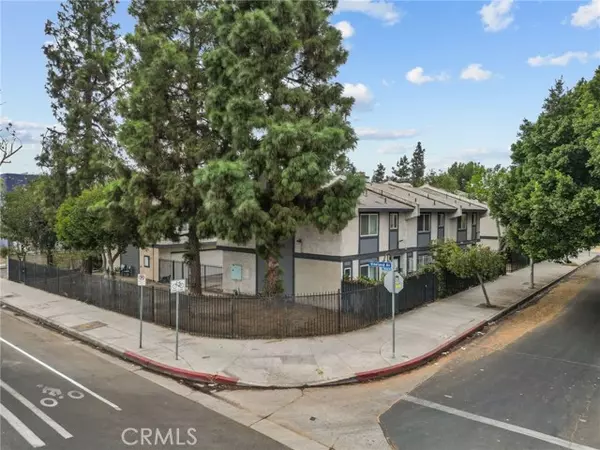 11014 Arminta Street #13, Sun Valley (los Angeles), CA 91352