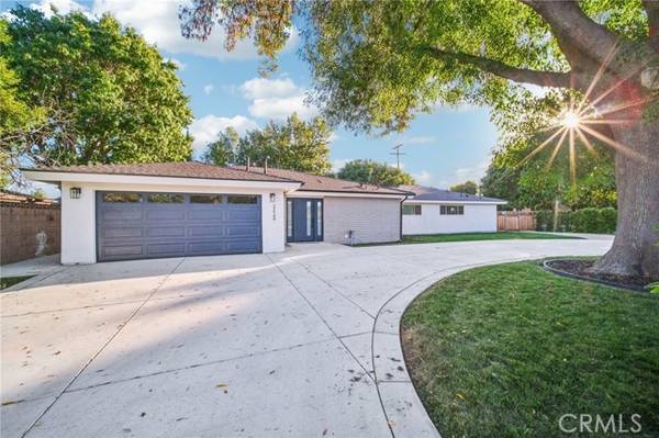 22548 Victory Boulevard, Woodland Hills (los Angeles), CA 91367