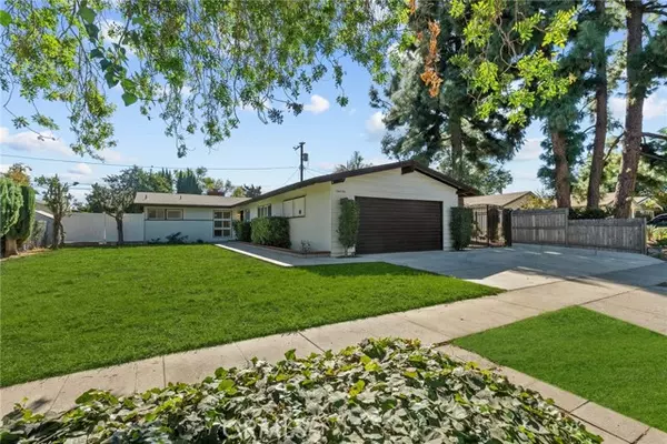 16836 Simonds Street, Granada Hills (los Angeles), CA 91344