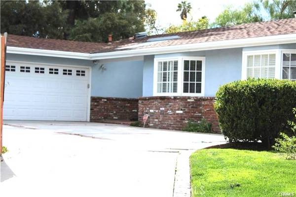 23312 Ostronic Drive, Woodland Hills (los Angeles), CA 91367