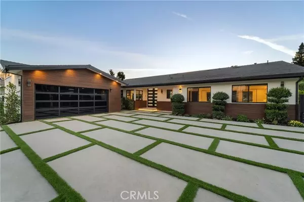 5301 Crebs Avenue, Tarzana (los Angeles), CA 91356