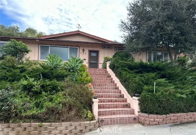 San Marcos, CA 92069,754 Via Flora Road