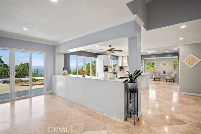 16551 Calneva Drive, Encino (los Angeles), CA 91436