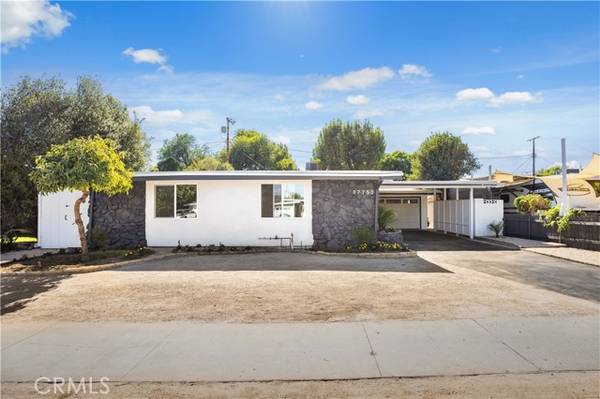 17750 Hemmingway Street, Reseda (los Angeles), CA 91335