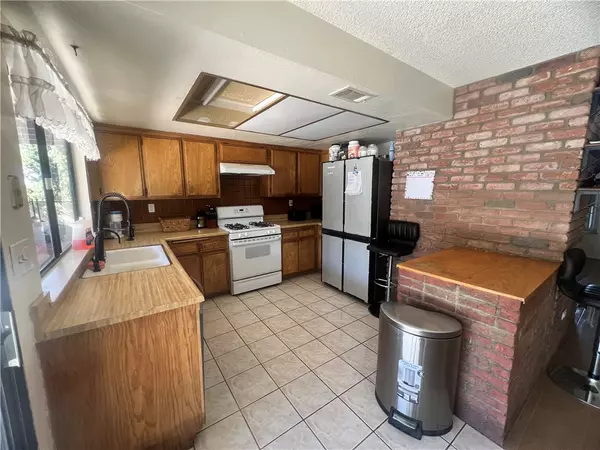 Barstow, CA 92311,940 Cactus Court