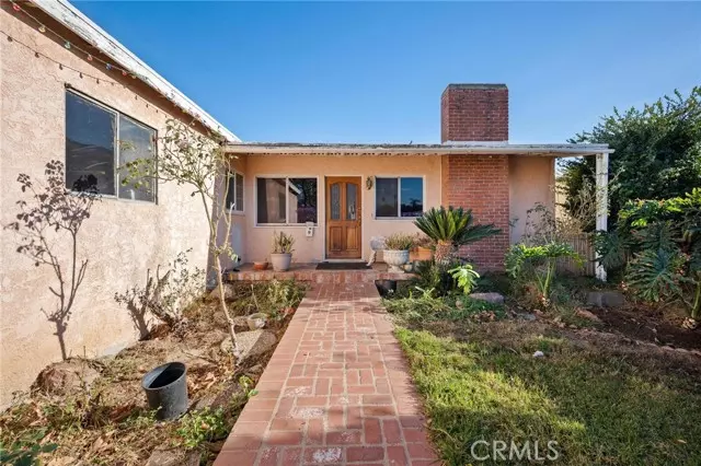 14322 Beaver Street, Sylmar (los Angeles), CA 91342