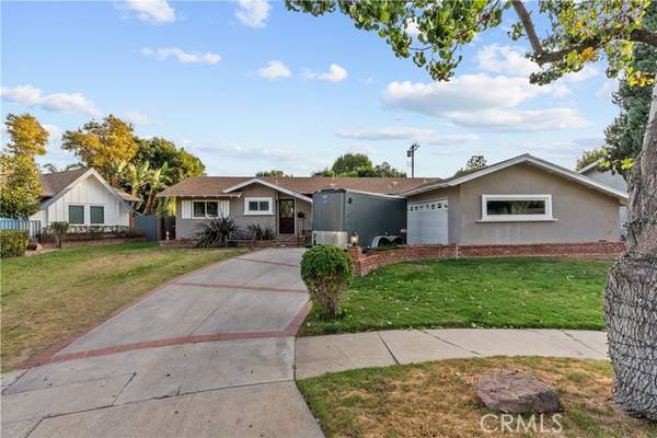 22124 Lanark Street, Canoga Park (los Angeles), CA 91304