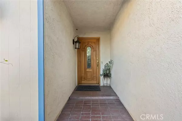 Canyon Country (santa Clarita), CA 91351,20152 Keaton Street