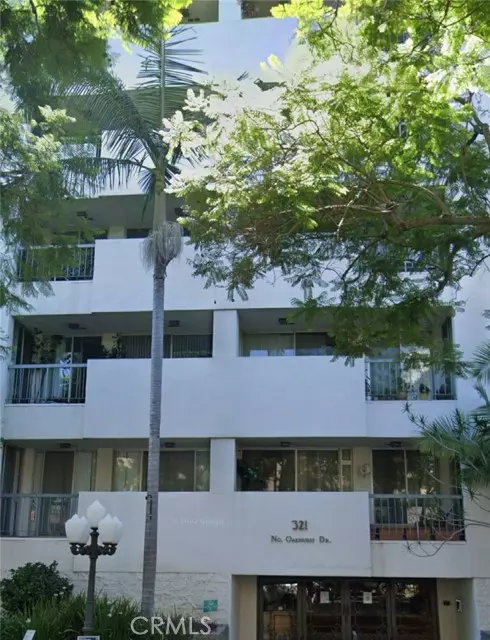 321 N Oakhurst Drive #501, Beverly Hills, CA 90210