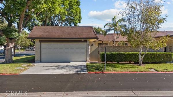 490 Escondido Court, Camarillo, CA 93010