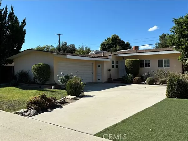 7351 Genesta Avenue, Los Angeles, CA 91406