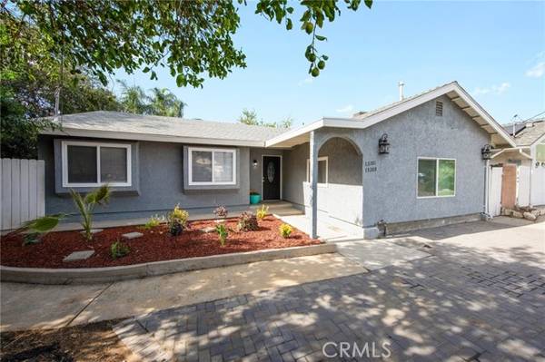 13201 De Foe Avenue, Sylmar (los Angeles), CA 91342