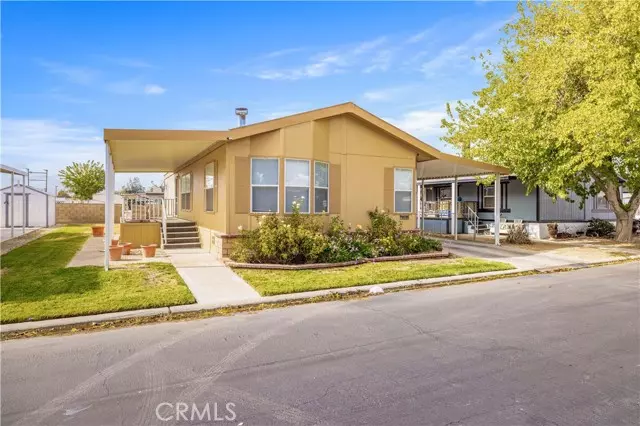 Lancaster, CA 93535,2121 E Avenue I #75