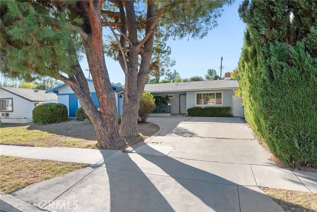 6433 Franrivers Avenue, West Hills (los Angeles), CA 91307