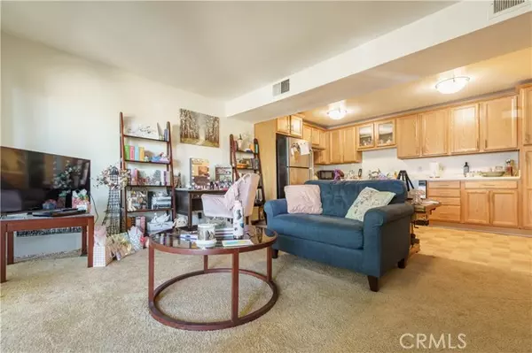 Sherman Oaks, CA 91403,14850 Hesby Street #202