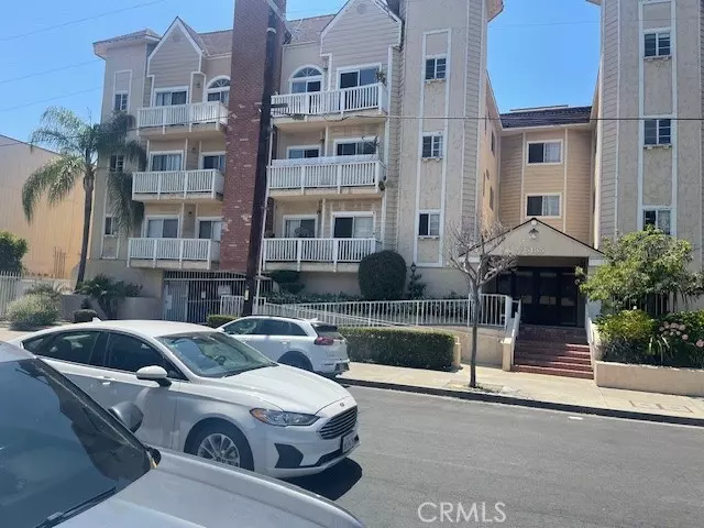 Encino (los Angeles), CA 91316,5135 Zelzah Avenue #202